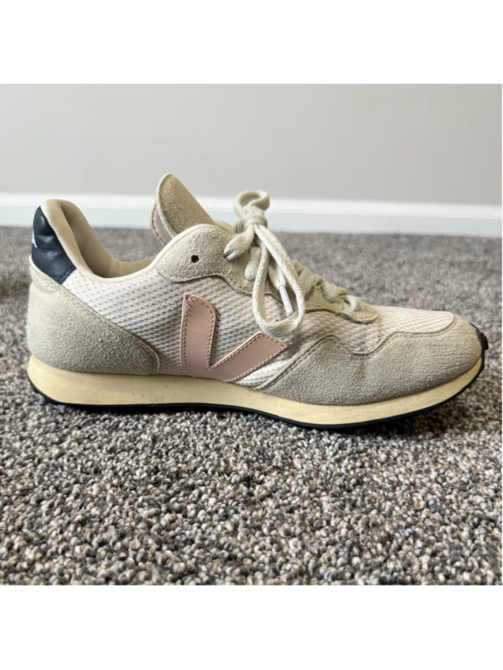 Women's Veja SDU J-Mesh Sneakers Size 8 - White Beige Pink - Picture 6 of 10